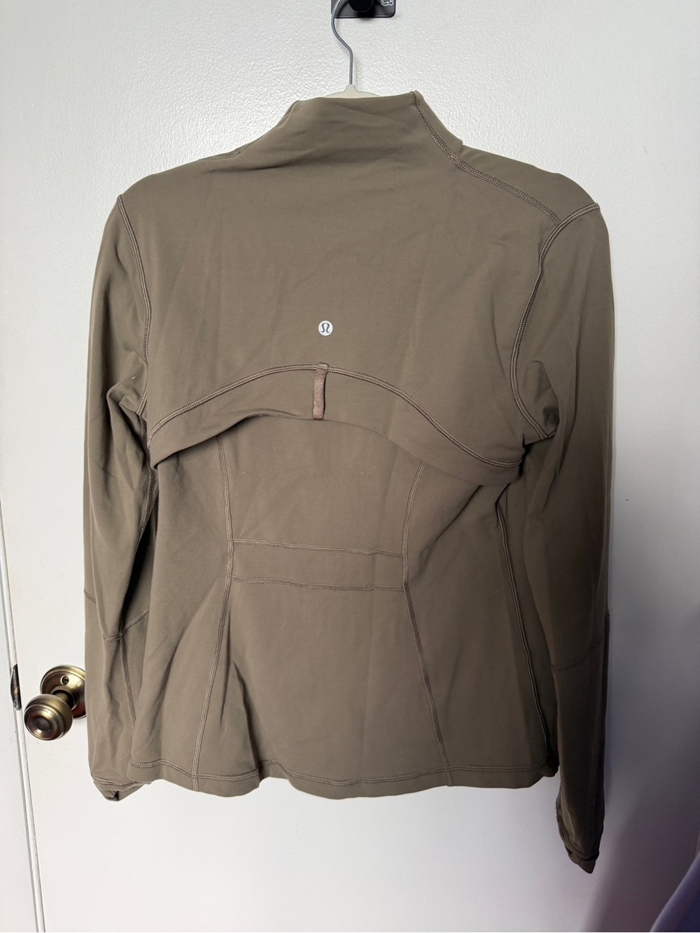Lululemon defined jacket - Picture 4 of 4